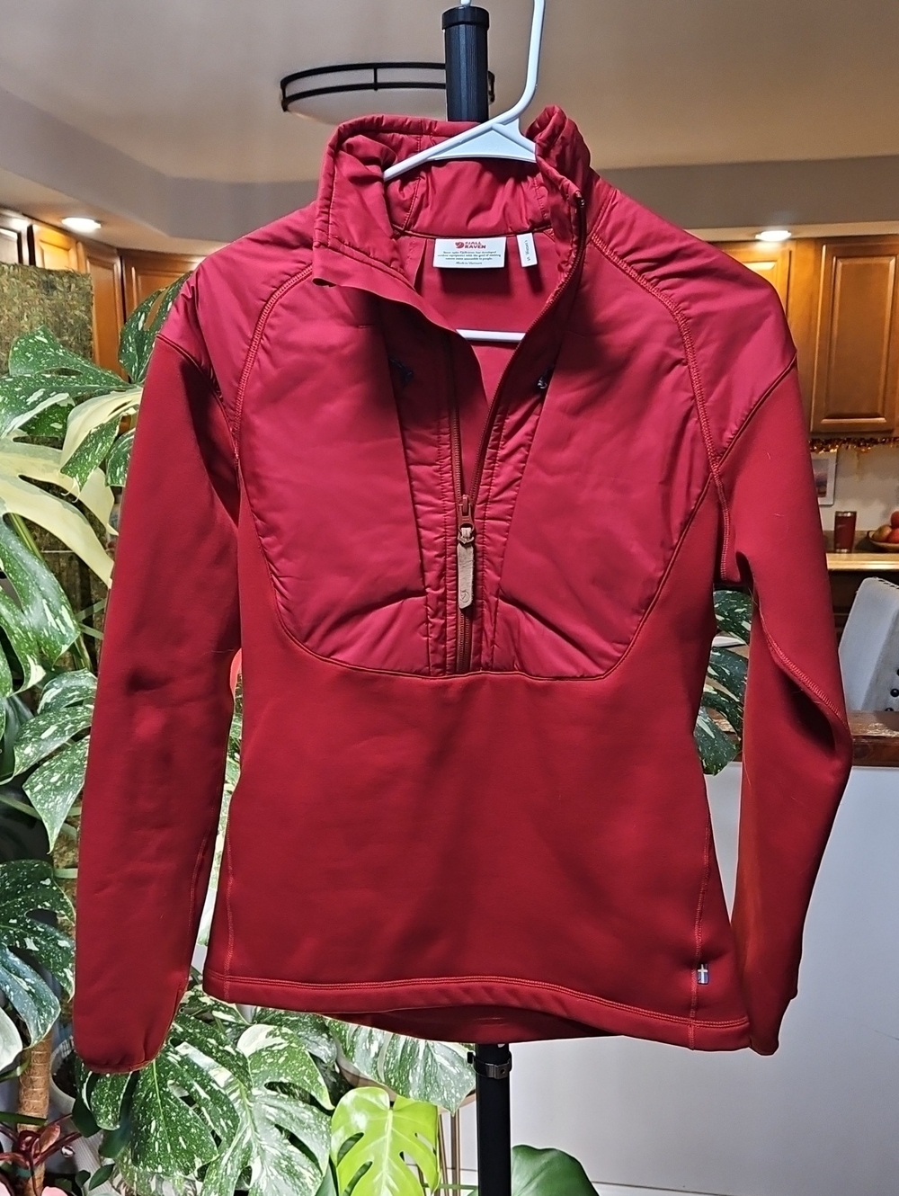 Fjall Raven  Red Half-Zip Jacket - Women's
